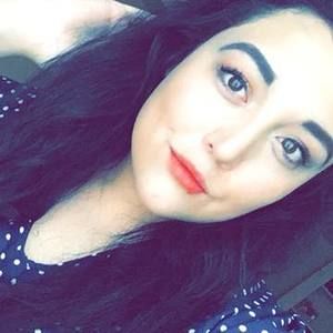 Meet your Posher, Claudia